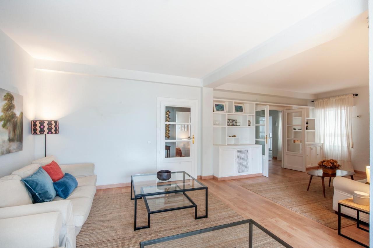O&L Aire - Spacious And Bright Apartment In The Heart Of Sevilla Kültér fotó